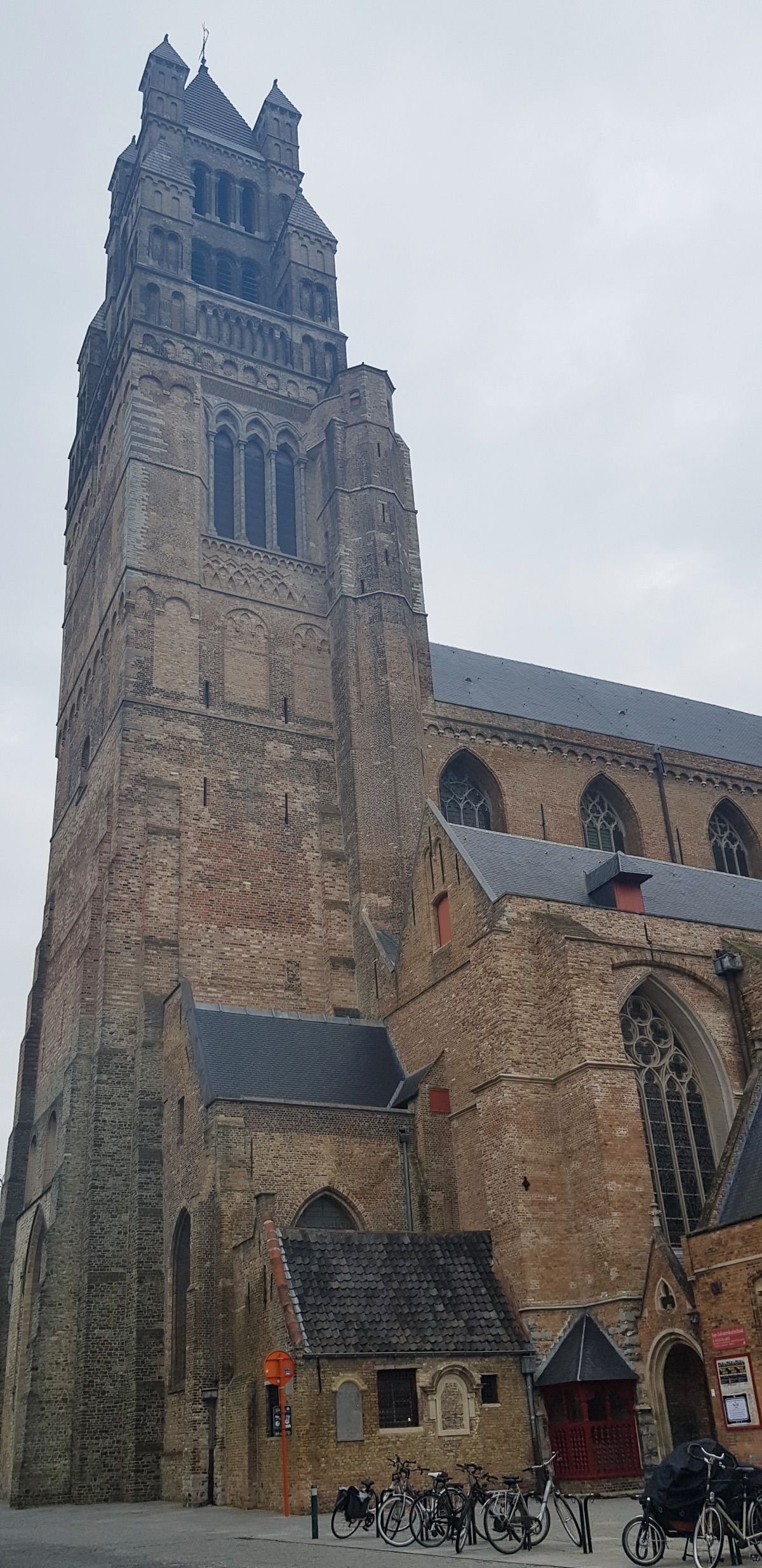 Catedral de San Salvador en Brujas