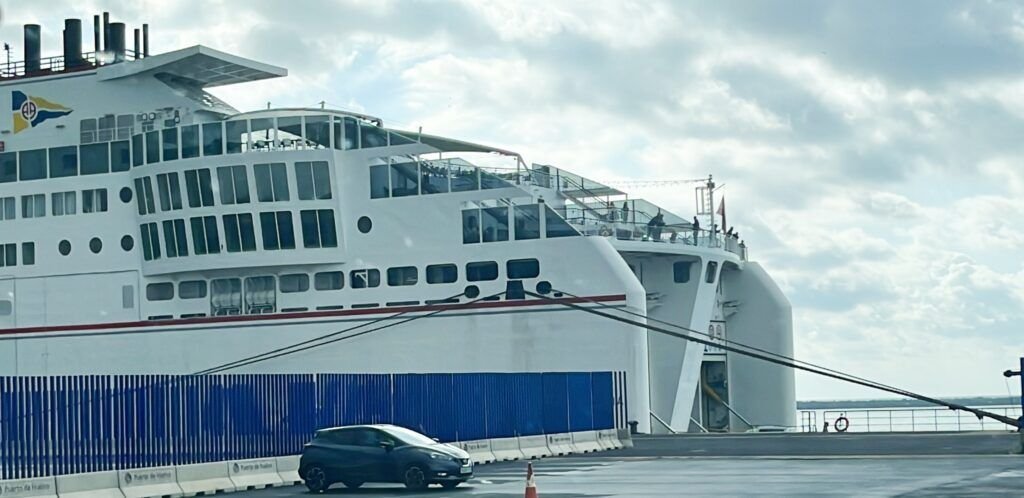 ferry a Canarias