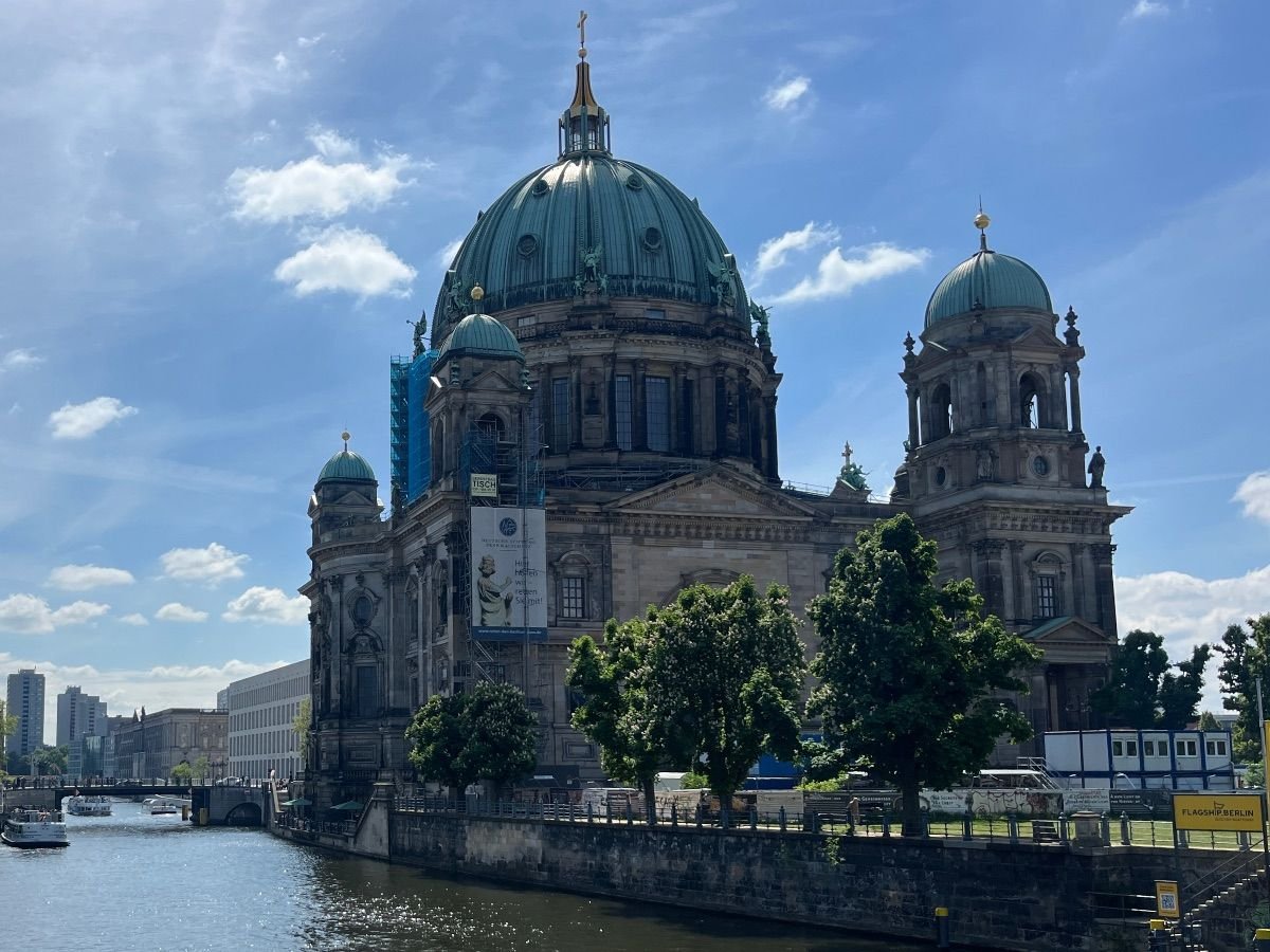 magen de la vista panorámica desde la cúpula del Berliner Dom, con el río Spree