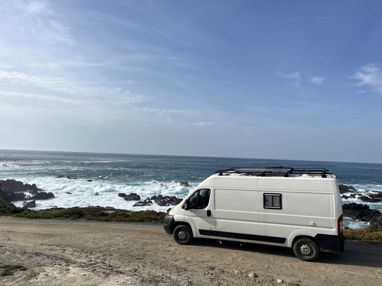 camper frente al mar portugal scaled